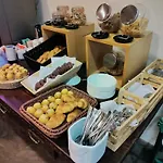 U-hotel Ciudad De Ξενοδοχείο 4*