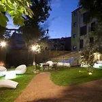 Ξενοδοχείο U-hotel Ciudad De