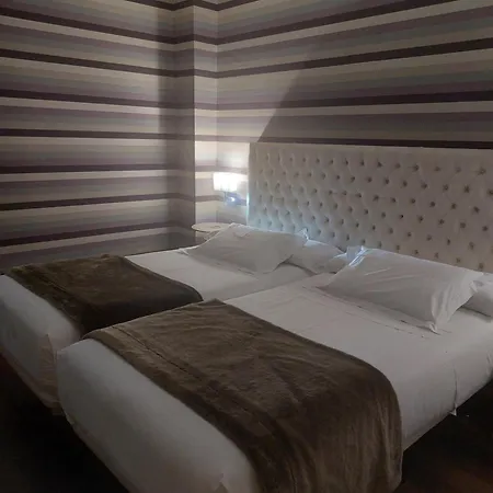 Szálloda U-hotel Ciudad De
