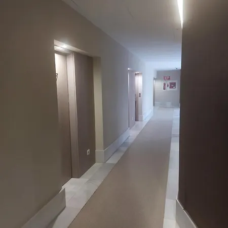 Ξενοδοχείο U-hotel Ciudad De