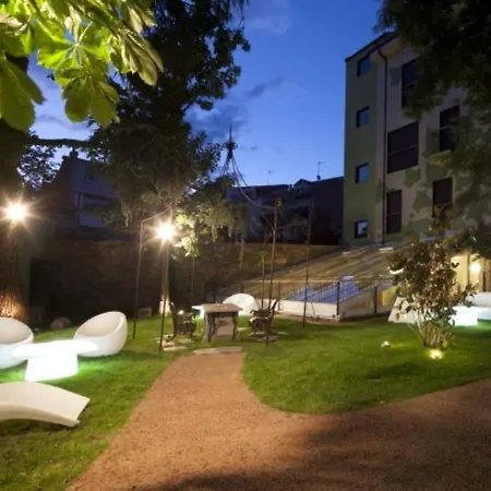 Szálloda U-hotel Ciudad De