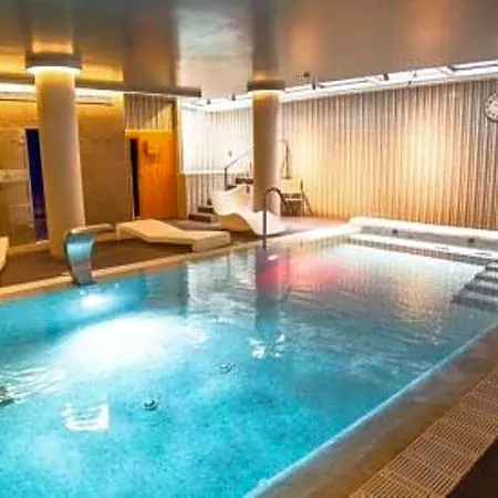 U-hotel Ciudad De 4*
