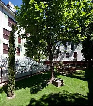 U-hotel Ciudad De Otel 4*