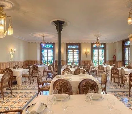 U-hotel Ciudad De Otel 4*