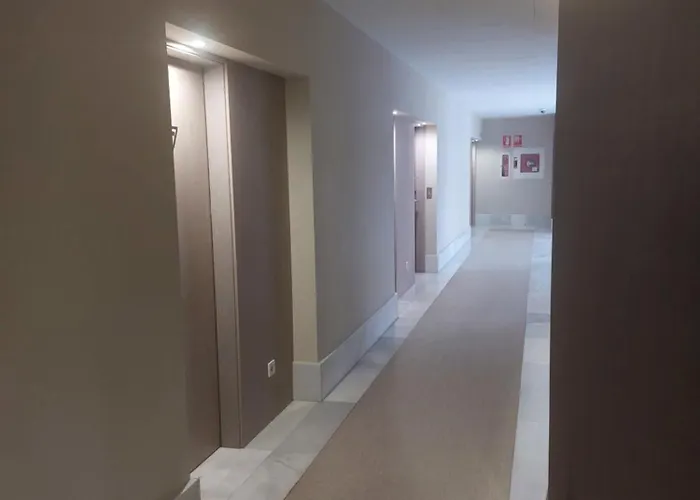 Отель U-hotel Ciudad De