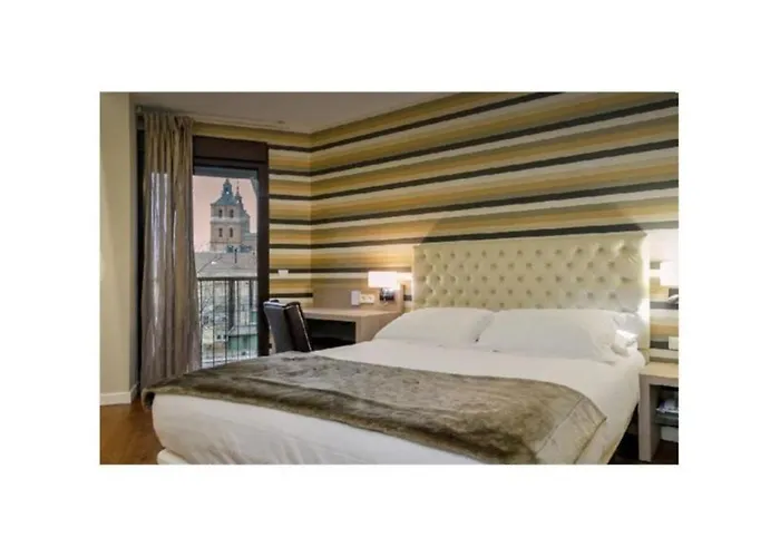 U-hotel Ciudad De 4* アストルガ