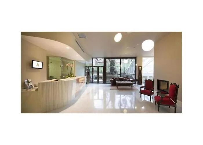 Отель U-hotel Ciudad De 4*