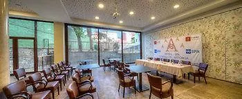 U-hotel Ciudad De Отель Асторга