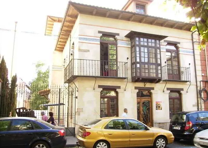 U-hotel Ciudad De Отель